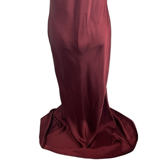 LOVELY‎ TWIST HALTER BRIDESMAID MAXI TRUMPET GOWN IN CABERNET NWT WOMEN'S SMALL - Picture 4 of 15